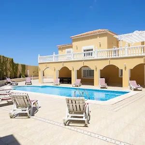 Luxurious 1,5 Kilometers From Villa Costa Adeje (Tenerife)
